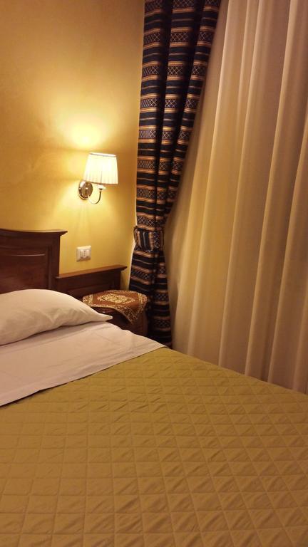 3 Lati Di Pitagora B&B Rome Extérieur photo