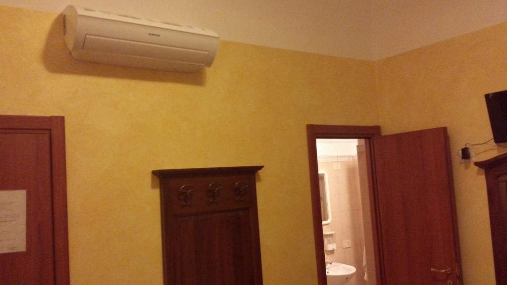 3 Lati Di Pitagora B&B Rome Extérieur photo
